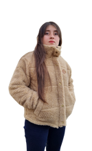 Cargar imagen en el visor de la galería, CHAQUETA PUFFER CAMEL