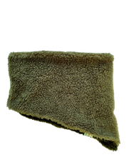 Cargar imagen en el visor de la galería, CUELLO CHIPORRO MANU VERDE OLIVA