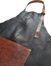 Cargar imagen en el visor de la galería, PECHERA DE CUERO NEGRO/HABANO