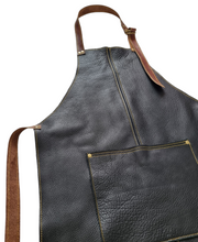 Cargar imagen en el visor de la galería, PECHERA DE CUERO NEGRO