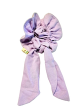 Cargar imagen en el visor de la galería, SCRUNCHIES CELESTE