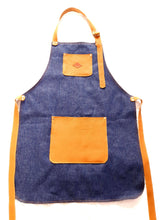 Cargar imagen en el visor de la galería, MODELO 1 - Pechera de mezclilla