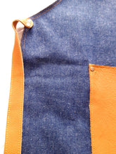 Cargar imagen en el visor de la galería, MODELO 1 - Pechera de mezclilla