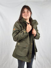 Cargar imagen en el visor de la galería, Parka Impermeable Tábano Mujer