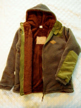 Cargar imagen en el visor de la galería, CHAQUETA ADVENTURE CHIPORRO VERDE MUSGO