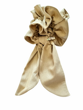 Cargar imagen en el visor de la galería, SCRUNCHIES CELESTE
