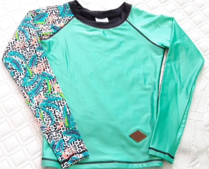 Sleeve Top long green palm