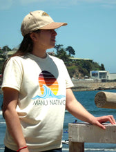 Cargar imagen en el visor de la galería, POLERA MANU BEACH
