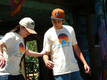 Cargar imagen en el visor de la galería, POLERA MANU BEACH
