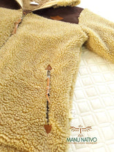 Cargar imagen en el visor de la galería, NANUQ CAMEL
